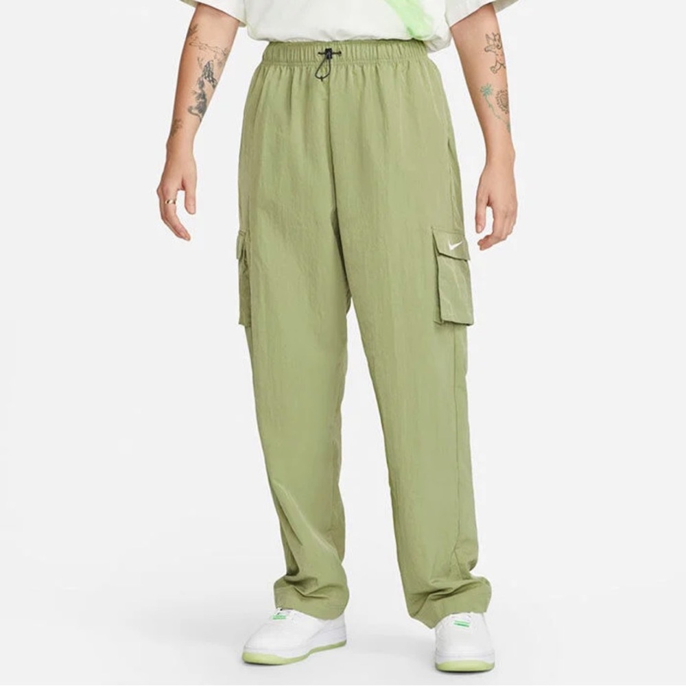 Nike Cargo Pants